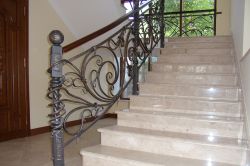 Staircase fencing 13